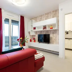  Apartamento Fiera Flat With Garage Italia